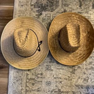 2 Straw Hats
